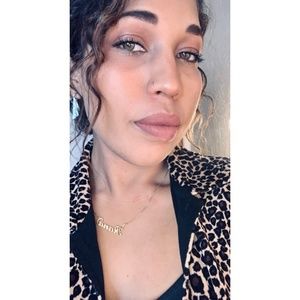 Meet your Posher, Tiana